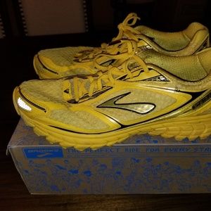 Size 11.5 Brooks